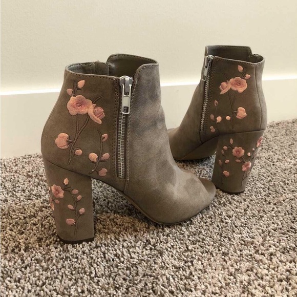 Open Toe Booties - Picture 2 of 3